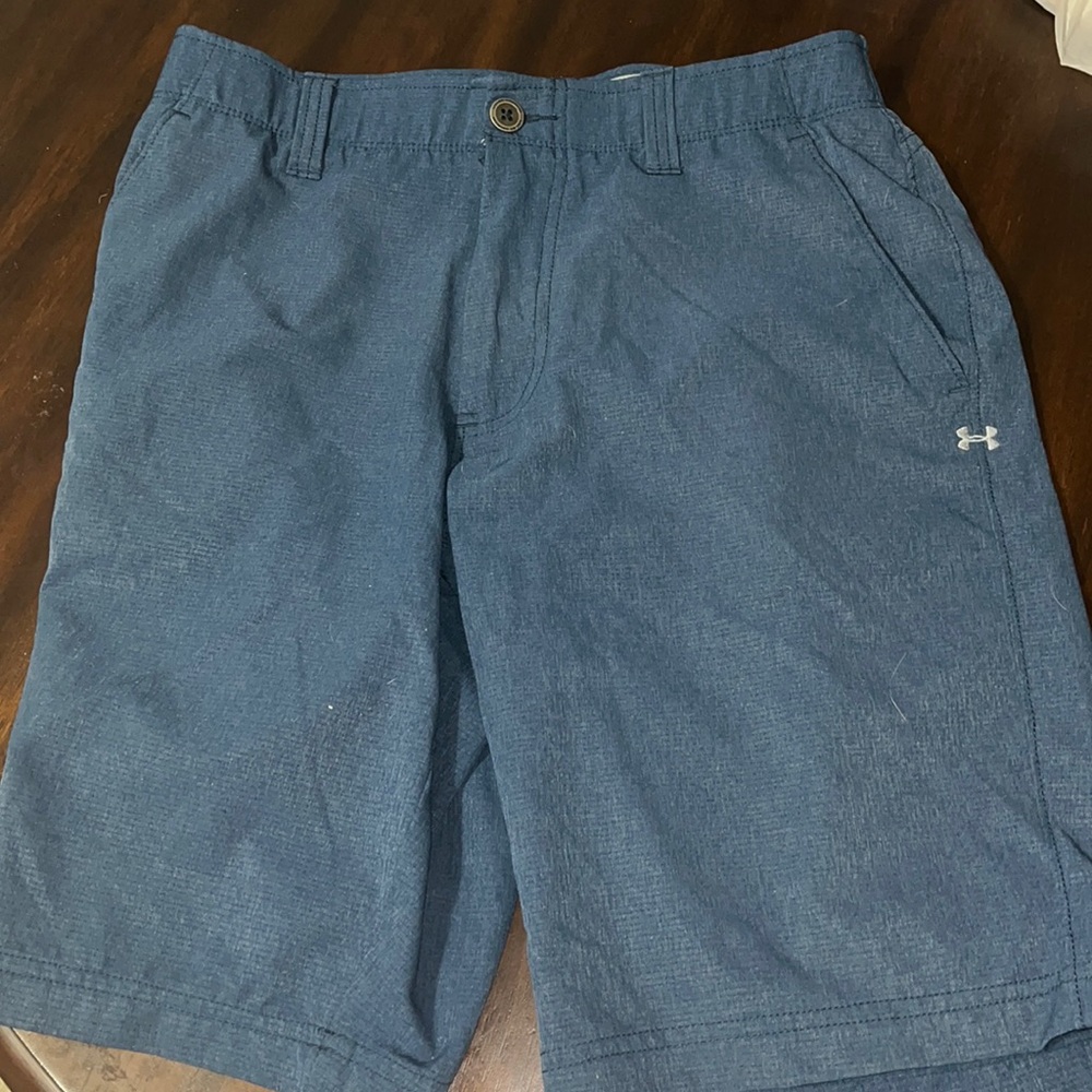 Under Armoir Navy Blue Shorts